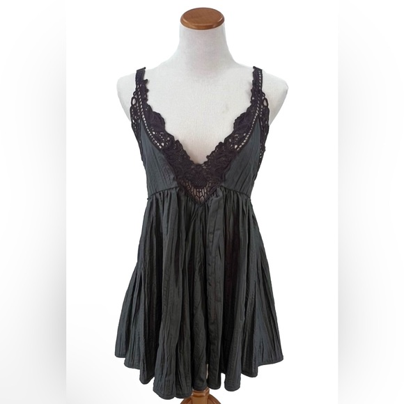 SOLD OUT ♥️ Free People Breathless Gray Crochet Strappy Back Babydoll Mini Dress - Picture 7 of 16